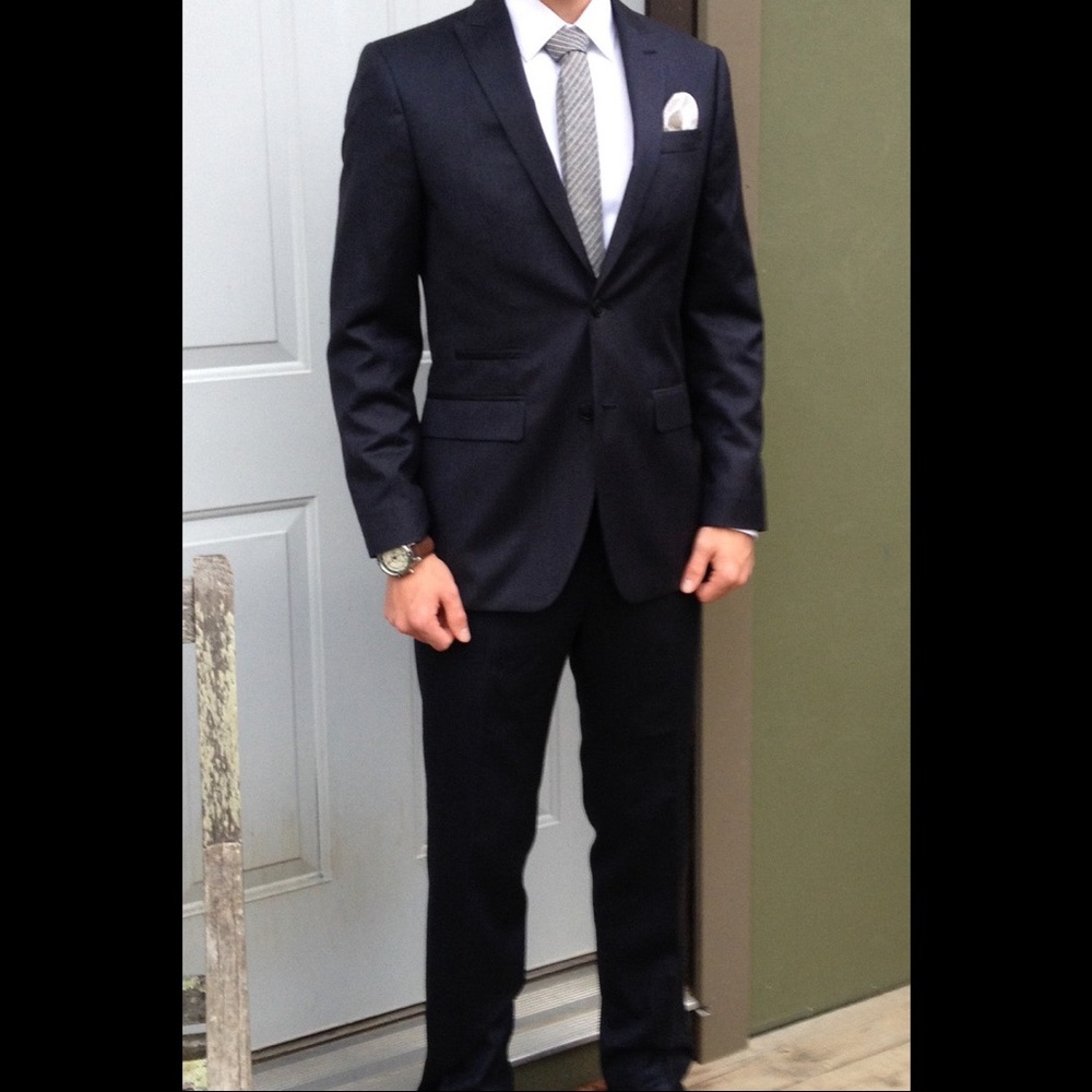 Men’s J Ferrar suit 30 x 30 slim navy stripe 36R